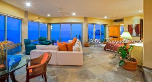 Se Renta for Rent Villa de Las Rocas La Punta Las Hadas Manzanillo Colima Mexico-4