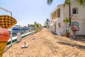 Se renta for rent Areas Comunes Condominio Puerto Las Hadas Manzanillo Colima Mexico-5