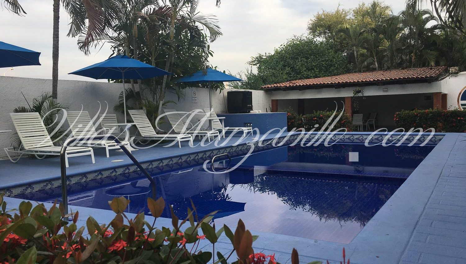 Se Renta for Rent Vacation Rental Manzanillo Santiago Olas Altas Departamento